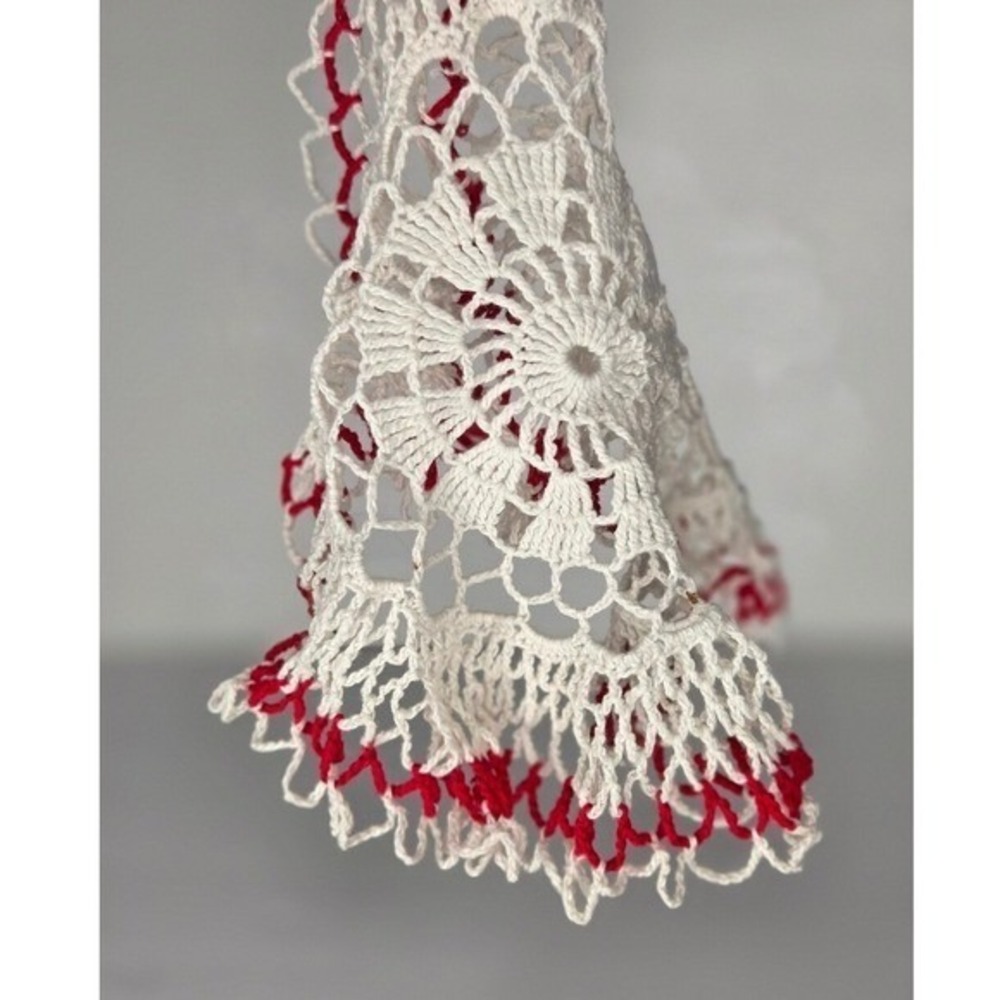 Handmade Vintage White Crochet Doily with Red Trim 10 Inch